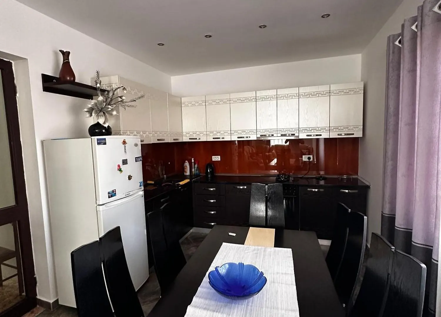 Ani Apartment City Centre ティラナ